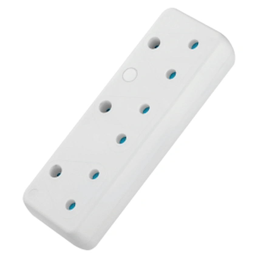 Switched 3-Way 16a Adaptor