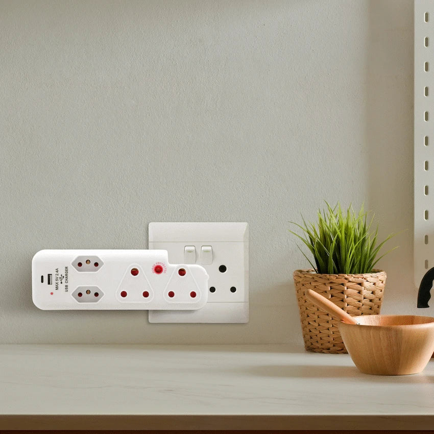 Ellies  4 Way Surge adaptor with type C + USB - WT