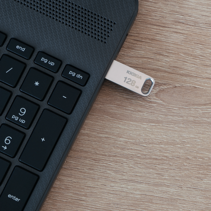 Kioxia U366 USB 3.2 128gb Metal Flash Drive