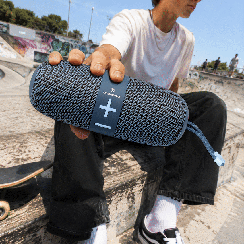 Volkano Flow Series Portable Bluetooth Speaker - Blue with Blue Buttons