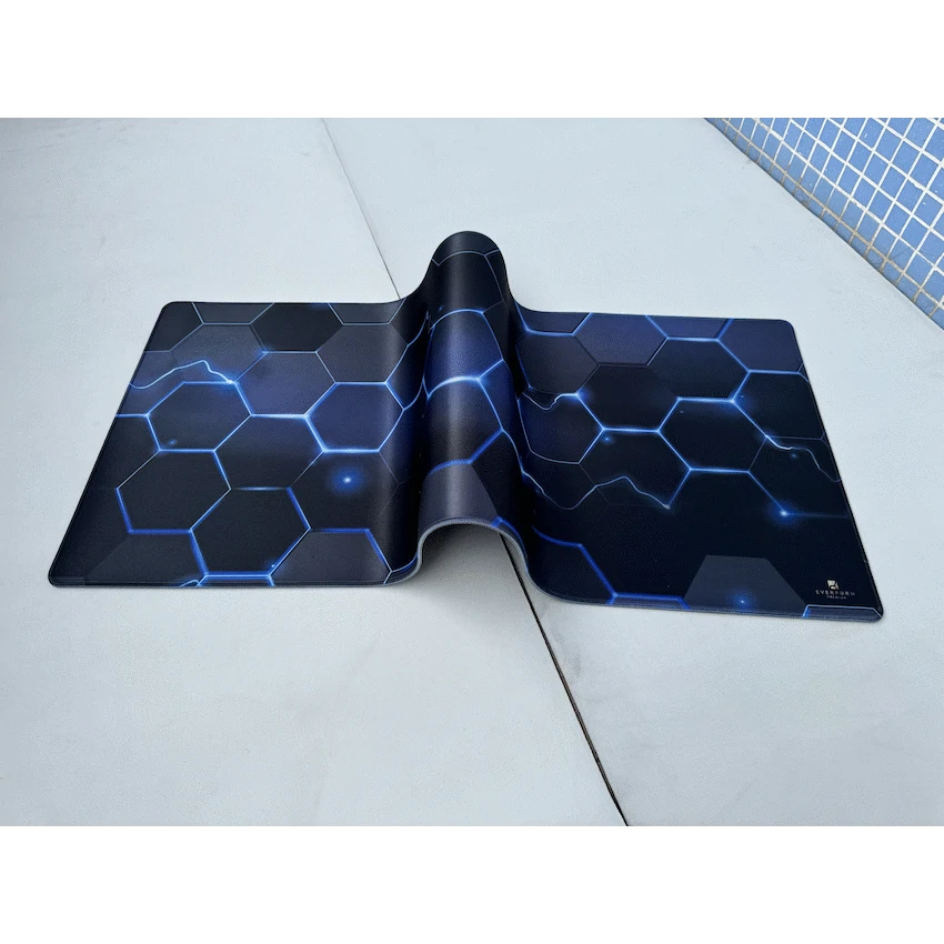 Everfurn Premium Geometric Large Desk Mat - Non-Slip - Polyester