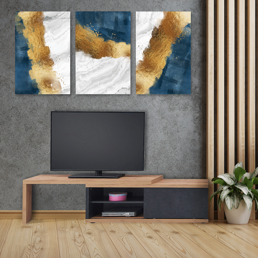 Everfurn Extendable TV Stand