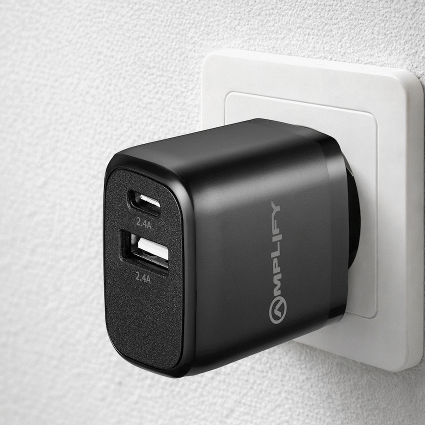 Amplify On the Fly Dual USB & Type-C Adapter