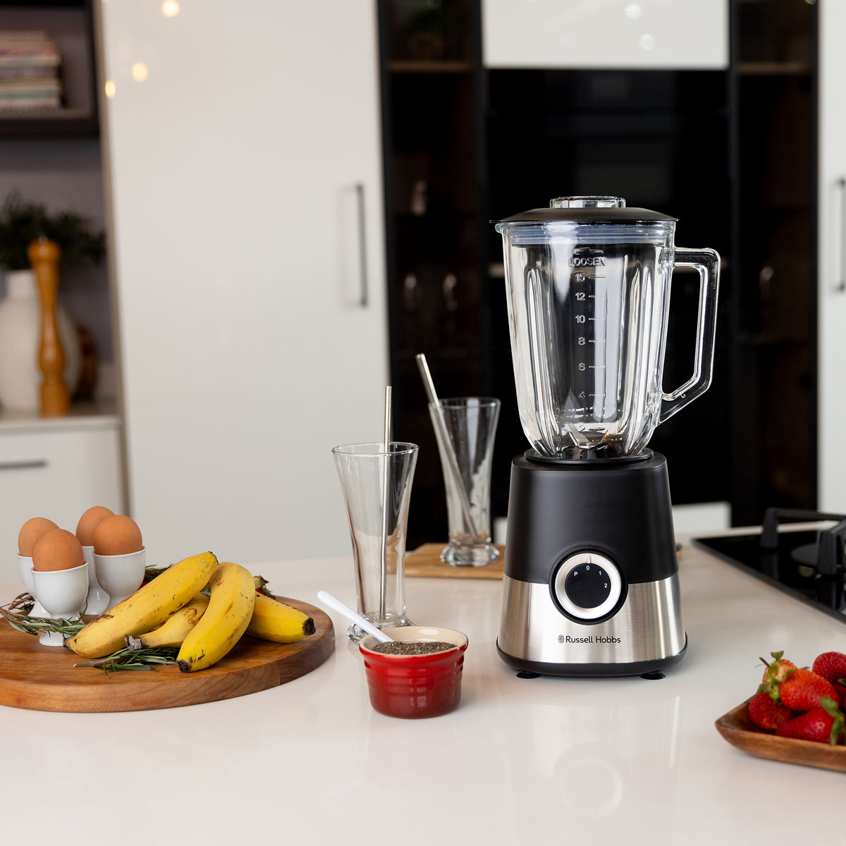 RUSSELL HOBBS ESSENCE 1.5L GLASS JUG BLENDER 600W RHB828