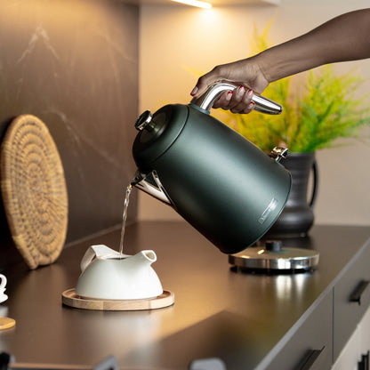 RUSSELL HOBBS AURORA 1.7L STAINLESS STEEL KETTLE RHCK09
