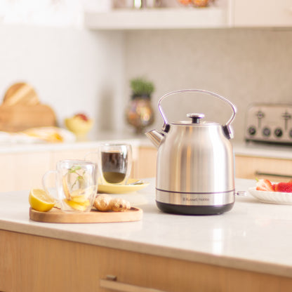 RUSSELL HOBBS 1.7L STAINLESS STEEL CORDLESS KETTLE RHSSK06