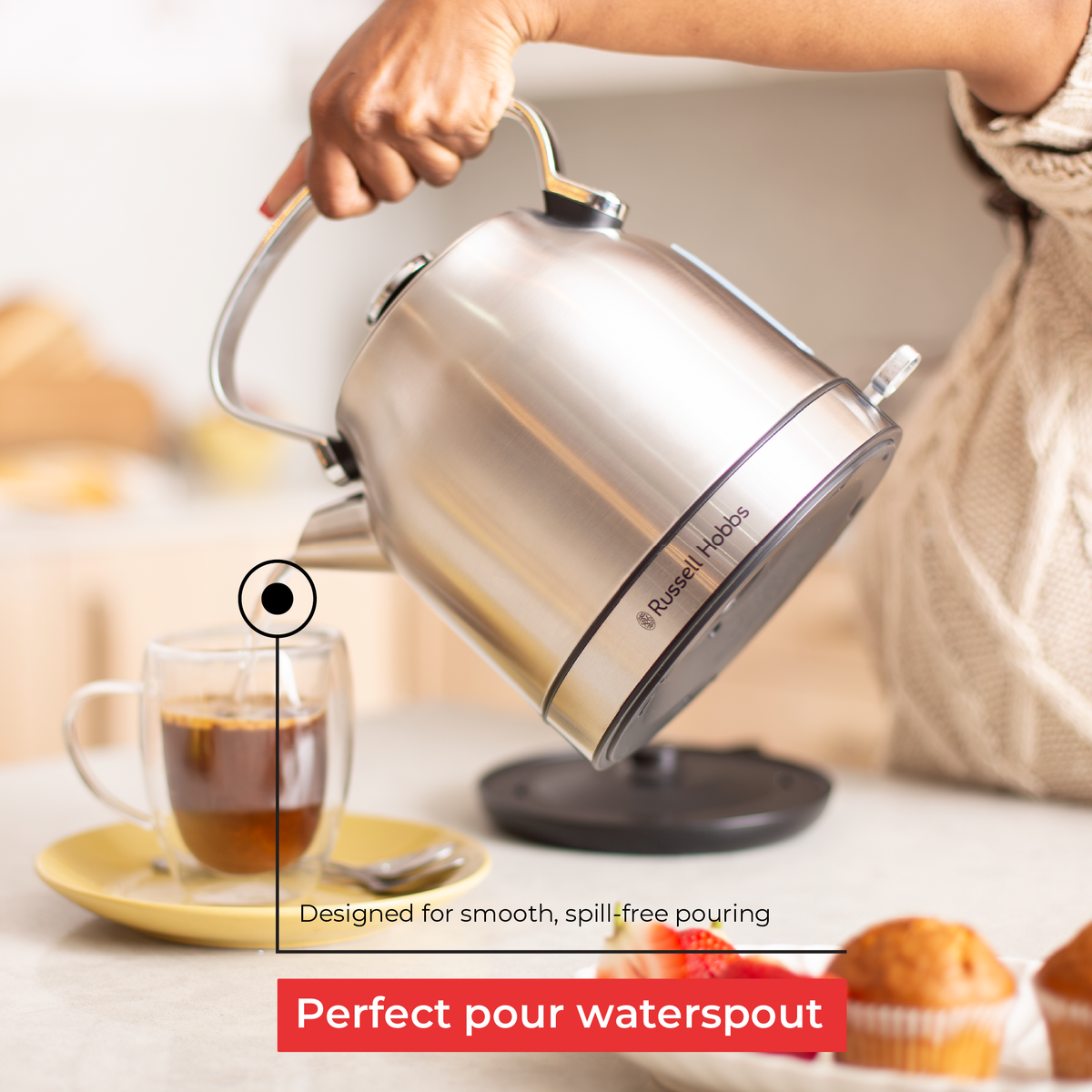 RUSSELL HOBBS 1.7L STAINLESS STEEL CORDLESS KETTLE RHSSK06